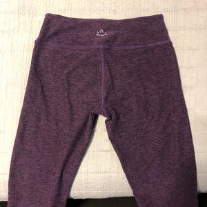 Beyond Yoga dark purple spacedye leggings sz S